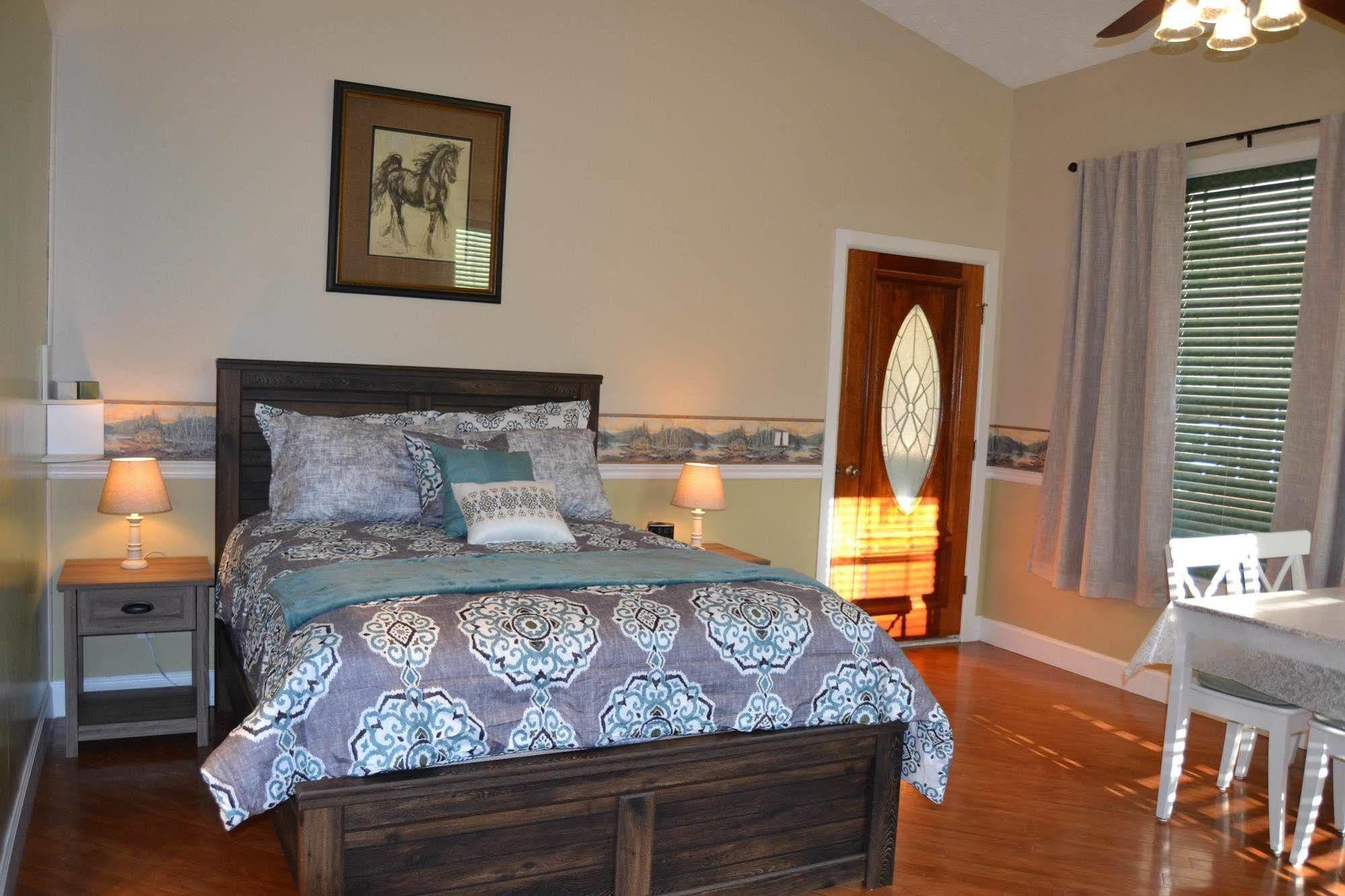 Rock Pointe Ranch Bed & Breakfast Floral City Екстериор снимка