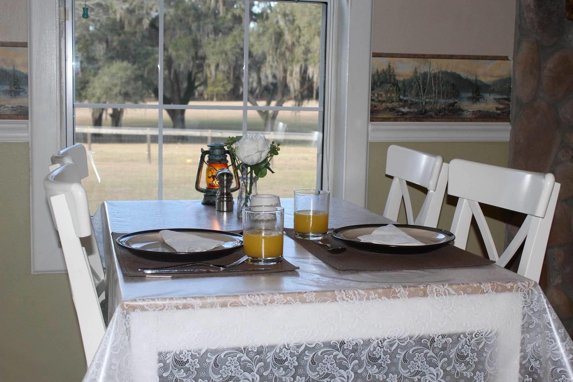 Rock Pointe Ranch Bed & Breakfast Floral City Екстериор снимка