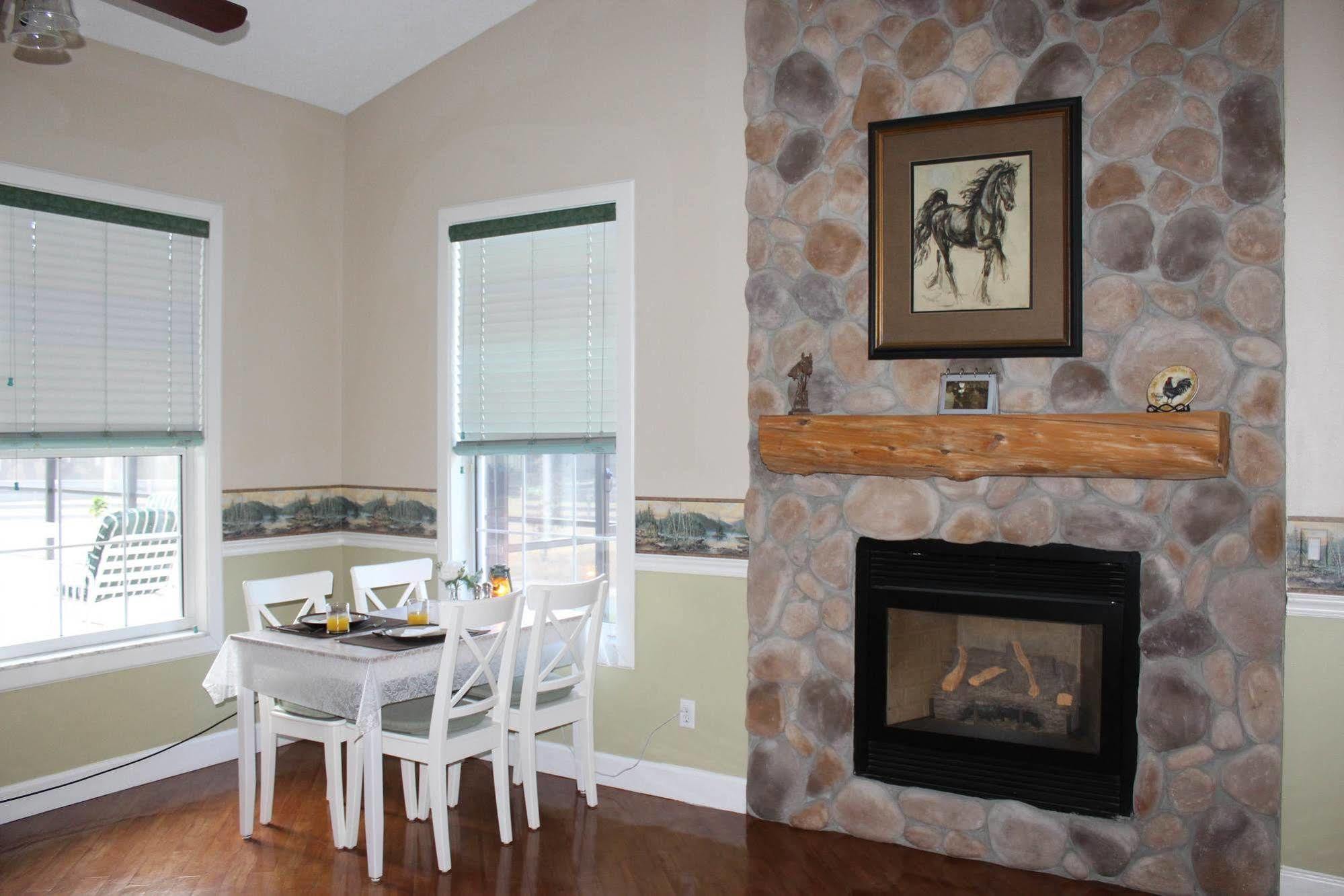 Rock Pointe Ranch Bed & Breakfast Floral City Екстериор снимка